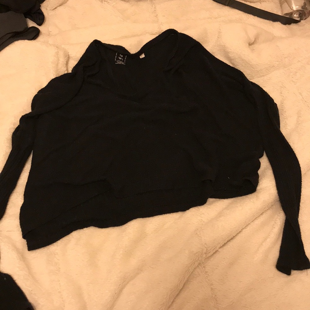 Long sleeve crop sweater